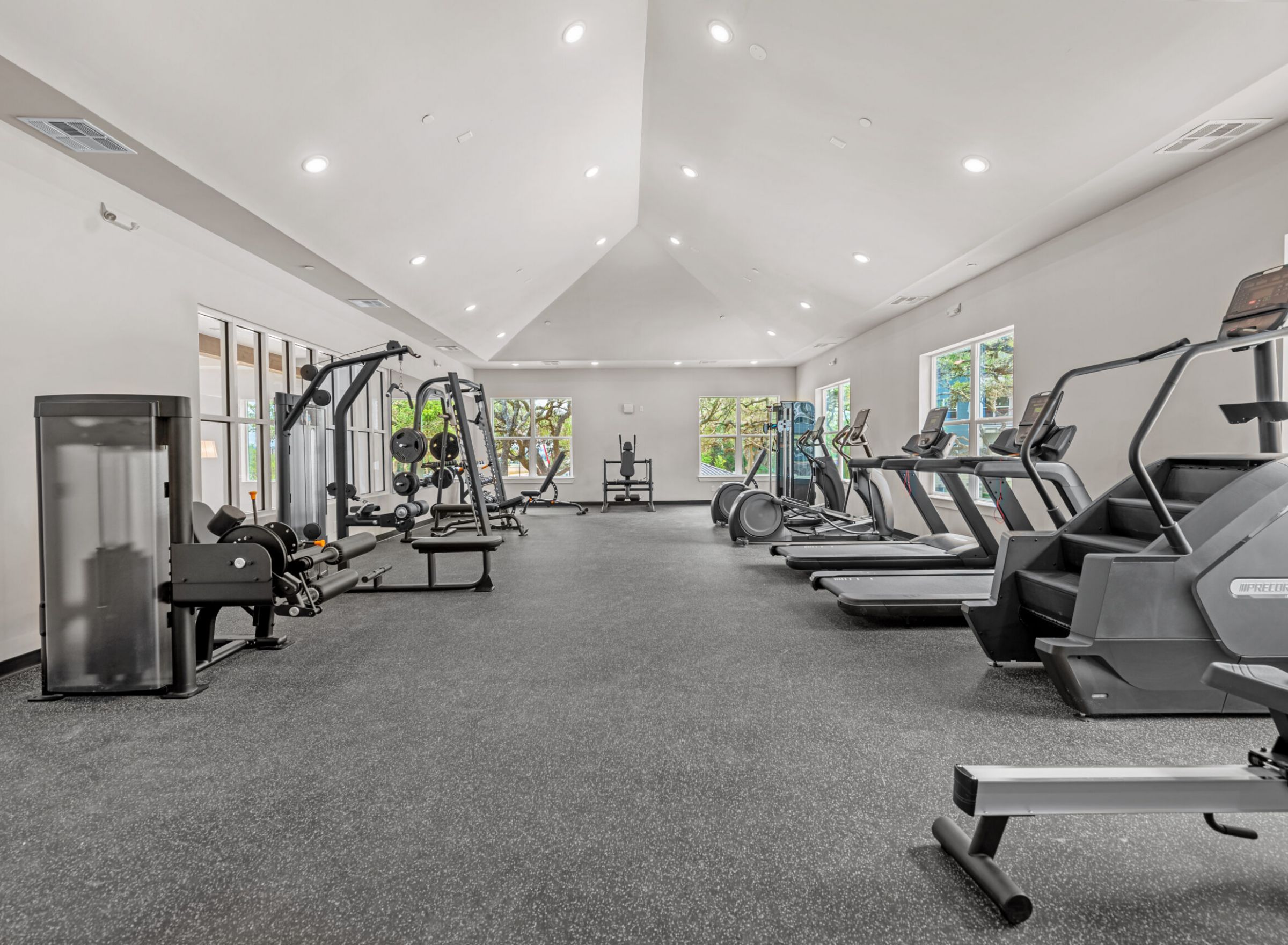 The Delta Pearland fitness center with fitness equipment and workout machines